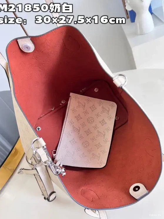 VUITTON LOUIS MM BLOSSOM 0513